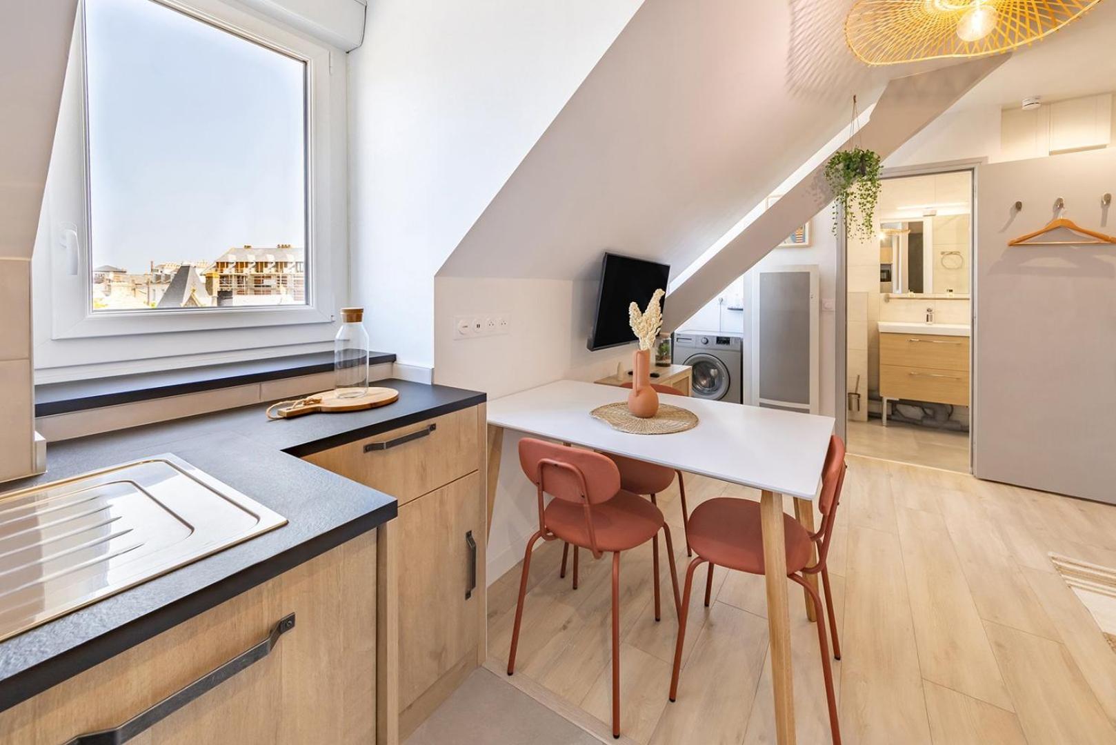 Saint-enogat - Cosy Et Renove - A 400m Apartment